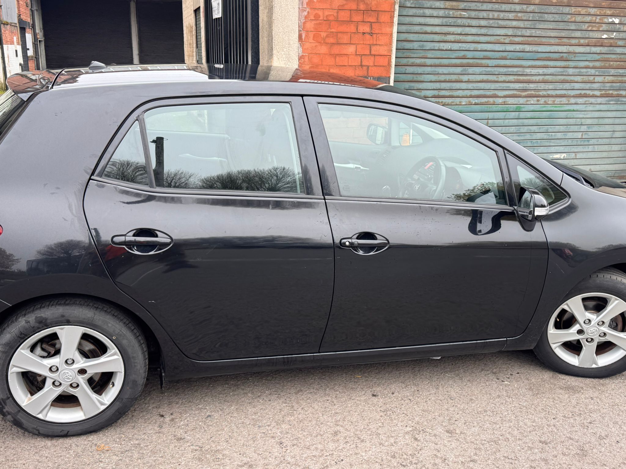 Toyota Auris 1.6 petrol automatic